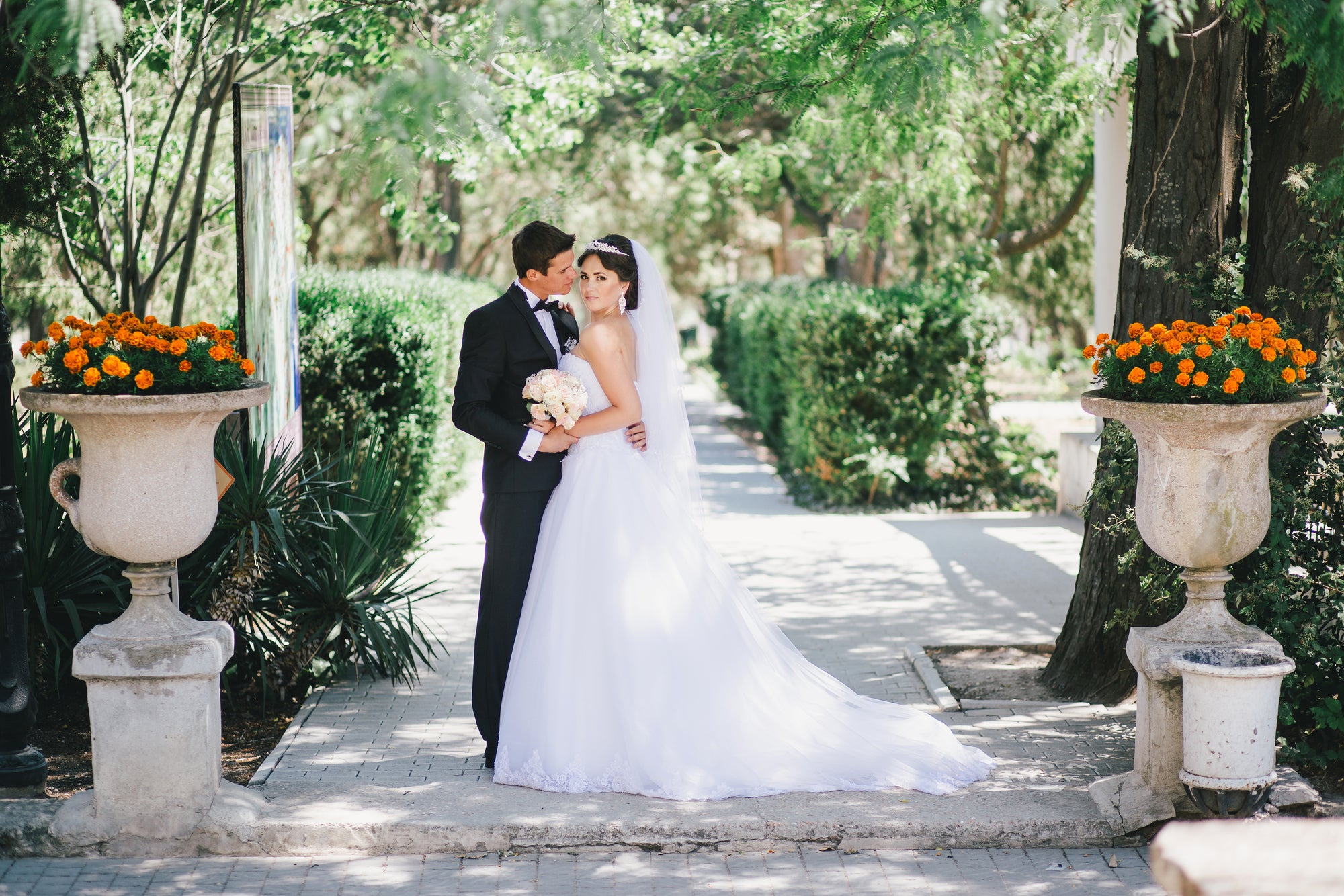 7 Ways Brides and Grooms Integrate Sustainability Into Their Weddings