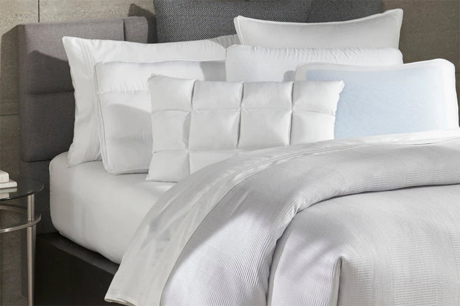 Buckwheat vs Memory Foam Pillows: Which is Better for Neck Pain?